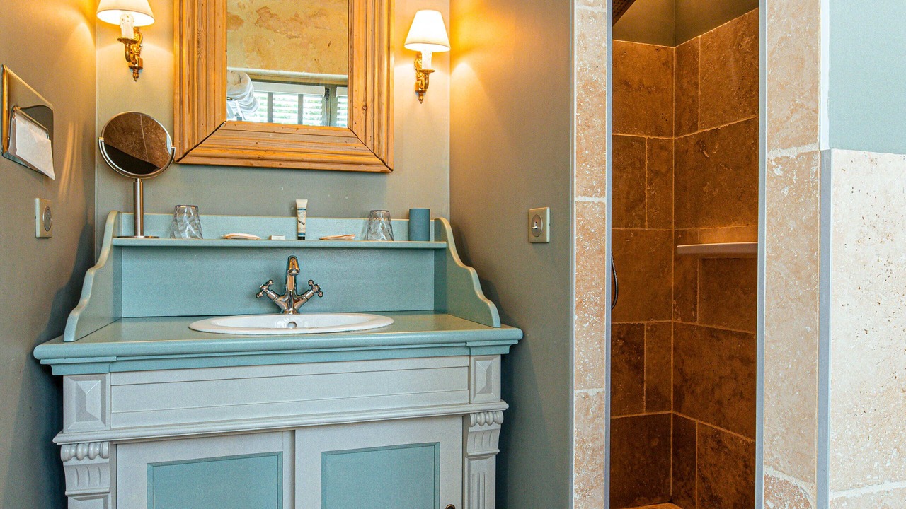 Photo of Bathroom in Prignac-et-Marcamps