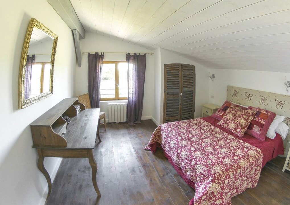 Photo of Bedroom in Moulis-en-Medoc