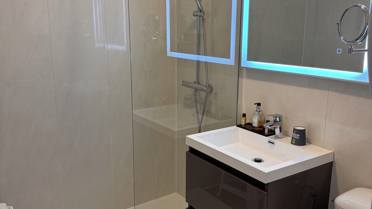 Photo of Bathroom in Le Temple-sur-Lot