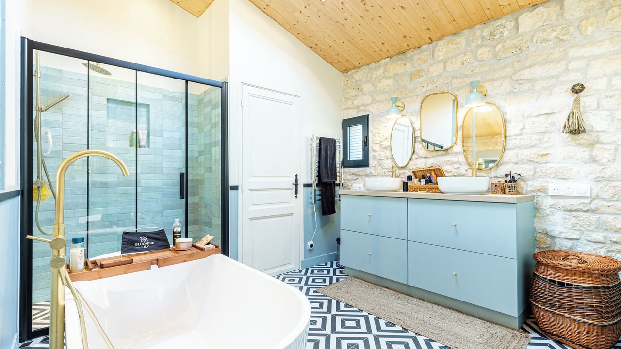 Photo of Bathroom in L'Echardiere