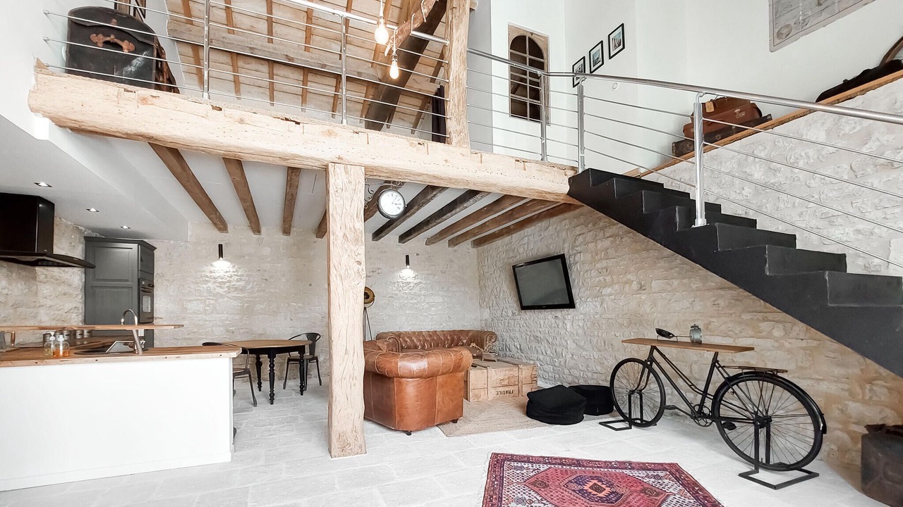 Photo of Livingroom in Saint-Julien-de-l'Escap