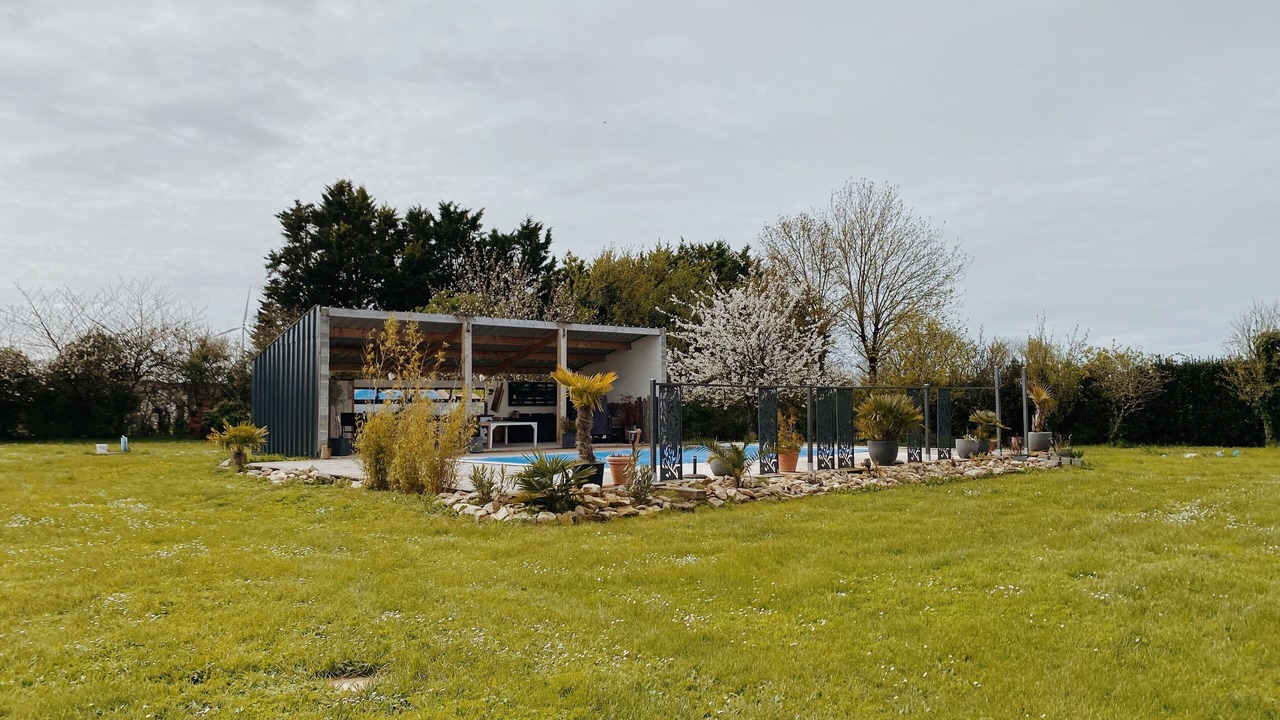 Photo of Outdoor in Prisse-la-Charriere