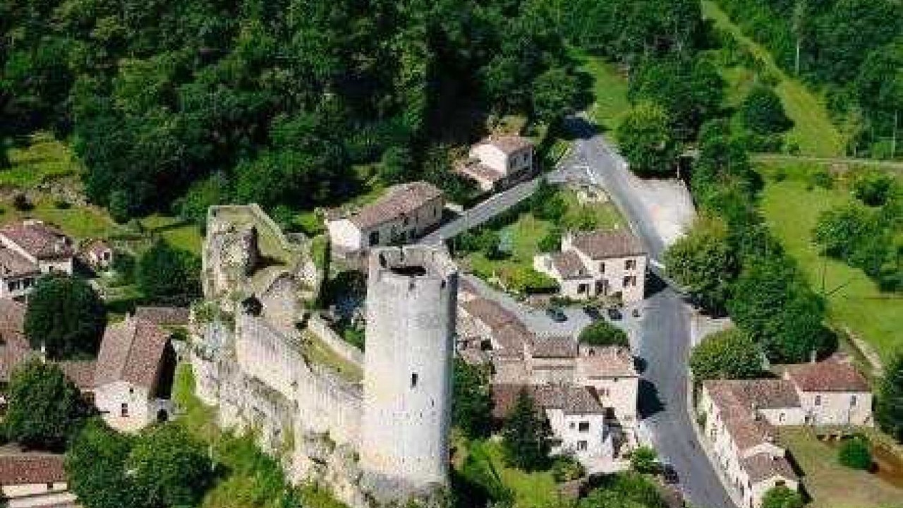 Photo of Outdoor in Salles