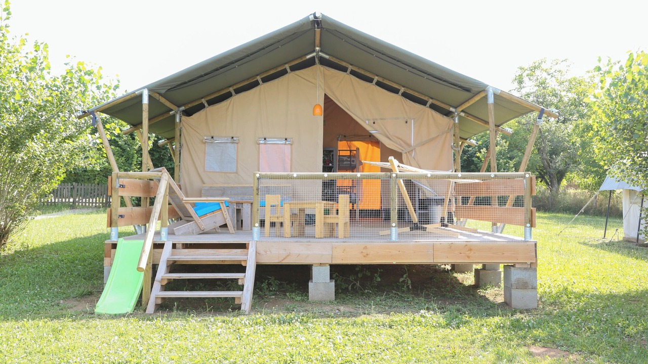 Photo of Outdoor in Jayac