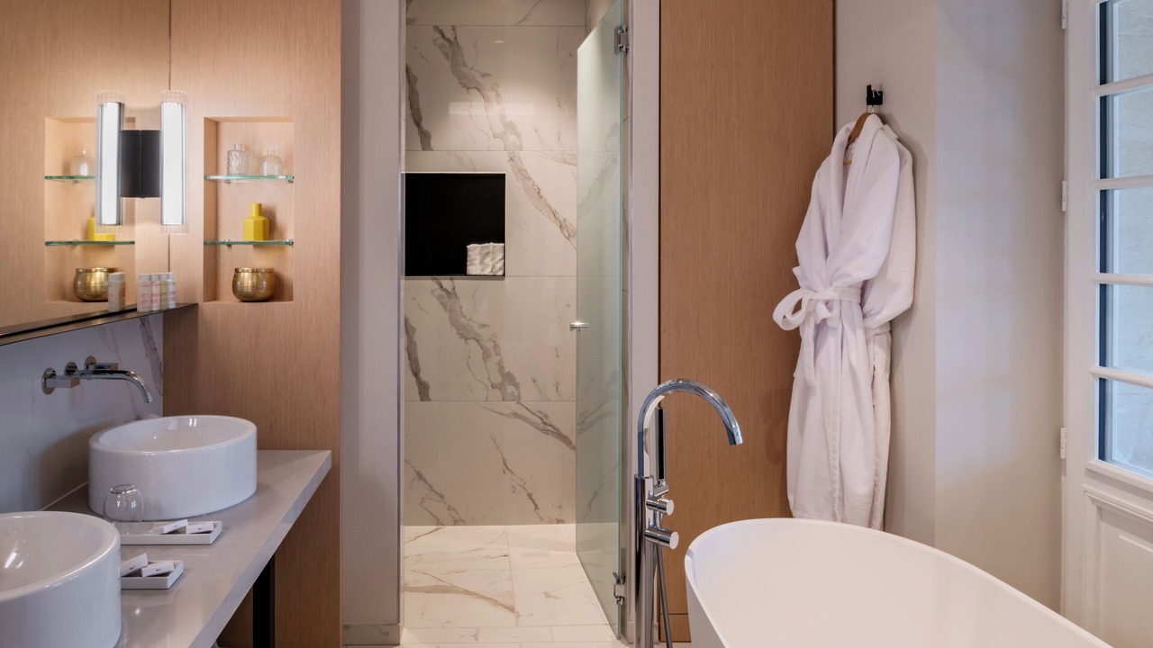Photo of Bathroom in Labarde
