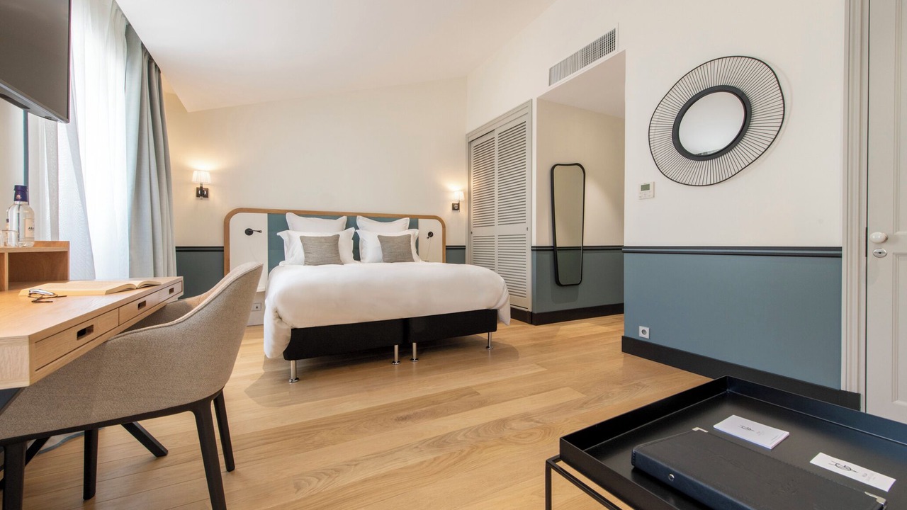 Photo of Bedroom in La Rochelle City Centre