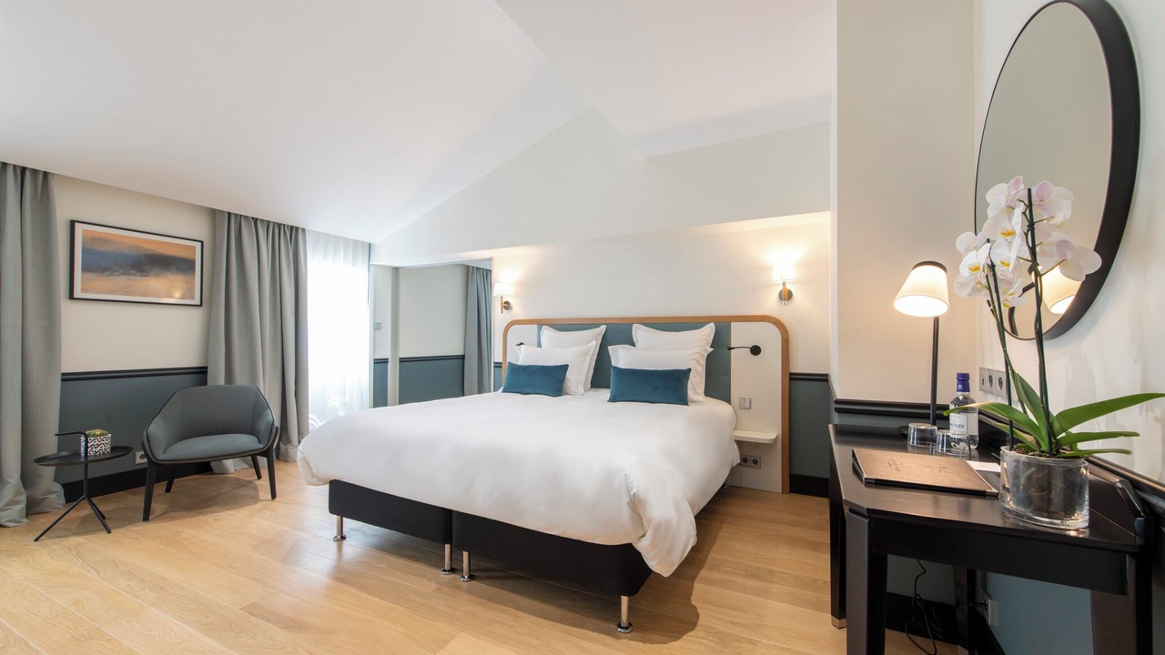 Photo of Bedroom in La Rochelle City Centre