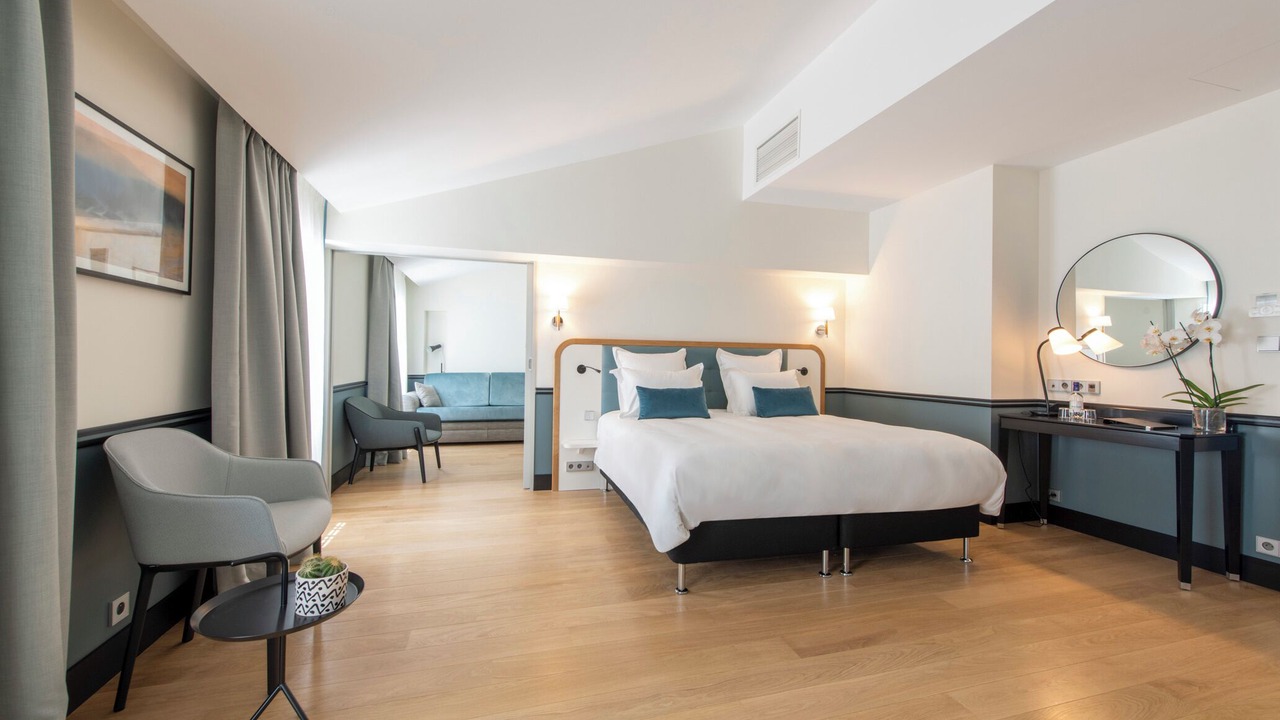 Photo of Bedroom in La Rochelle City Centre