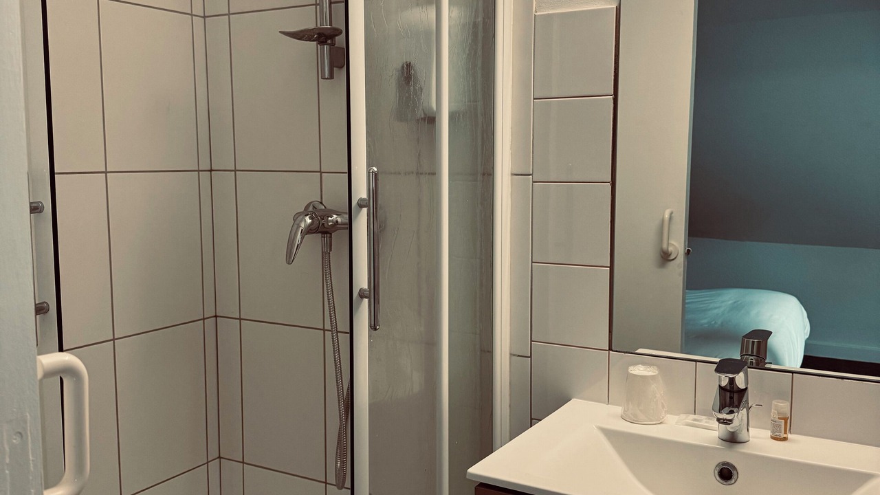 Photo of Bathroom in Egletons