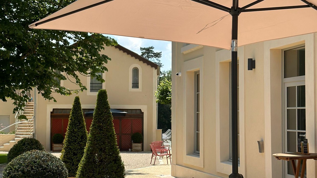 Photo of Patio Balcony in Liguge