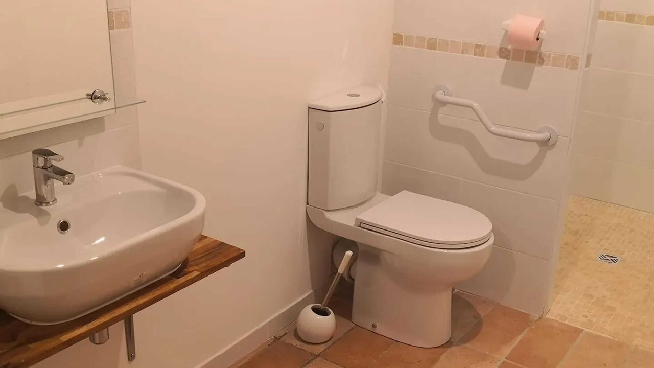 Photo of Bathroom in Jaunay-Marigny