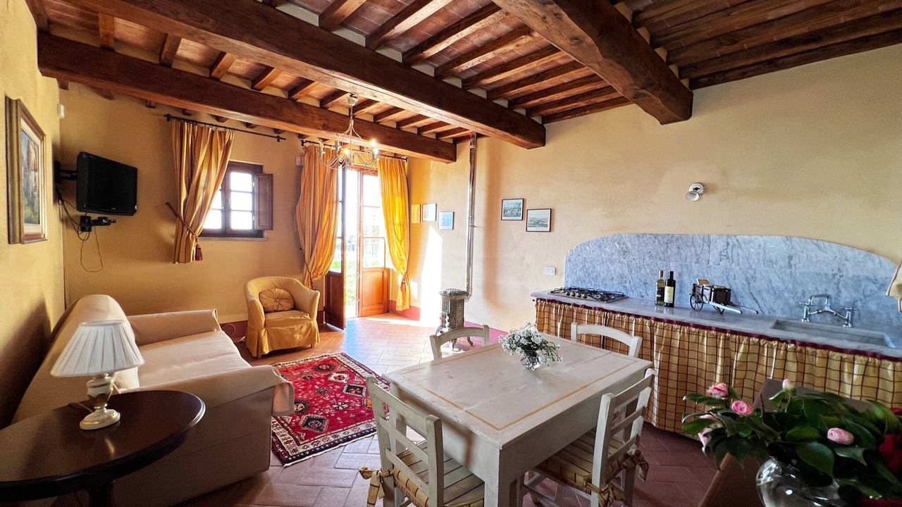 Photo of Bedroom in Buti