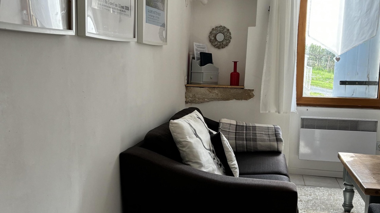 Photo of Livingroom in Saint-Pierre-de-Juillers