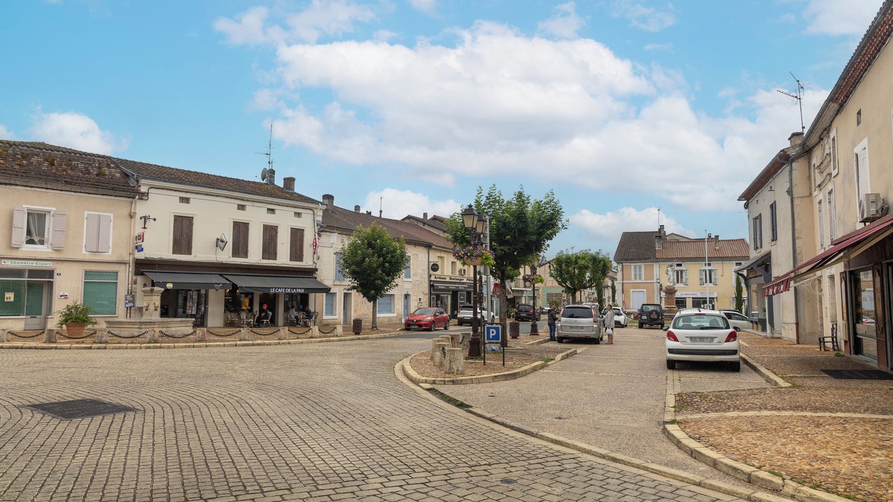 Photo of Others in Neuvic