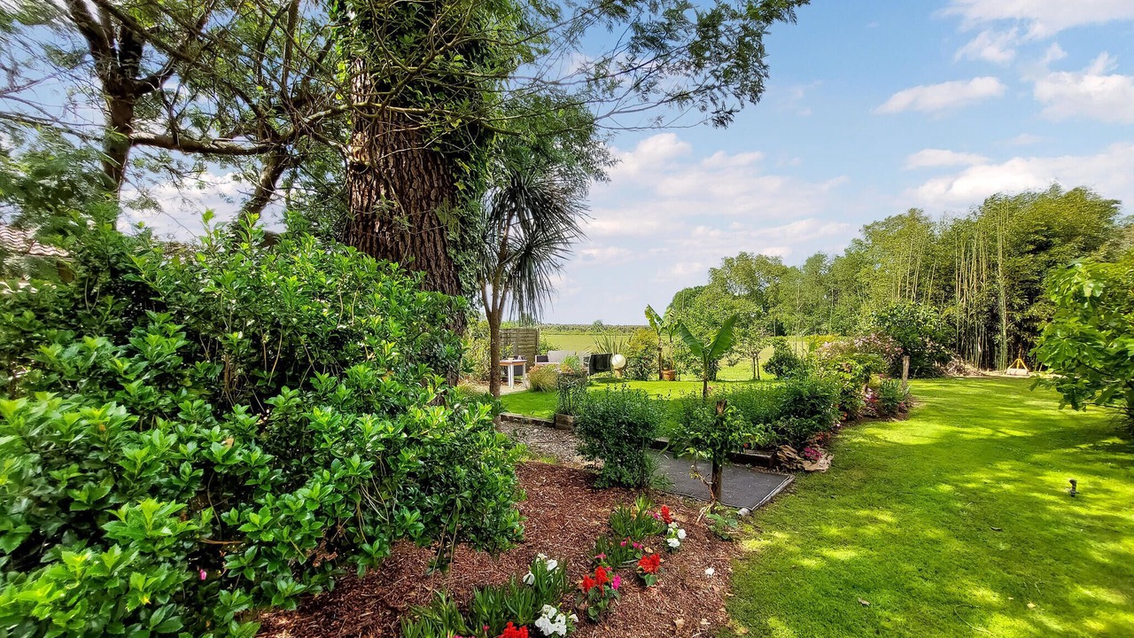 Photo of Outdoor in Saint-Yaguen
