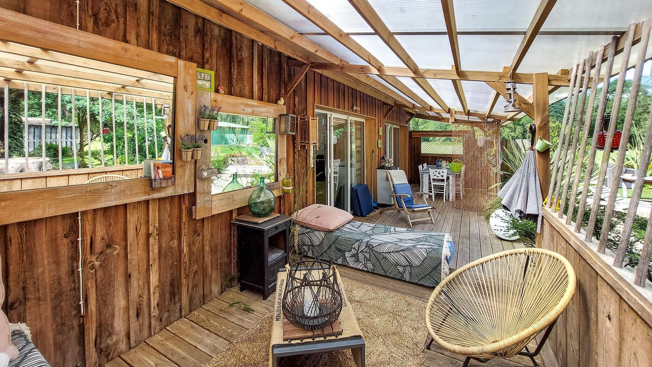 Photo of Patio Balcony in Saint-Yaguen