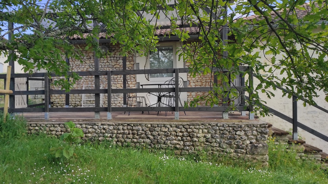 Photo of Outdoor in Saint-Maigrin