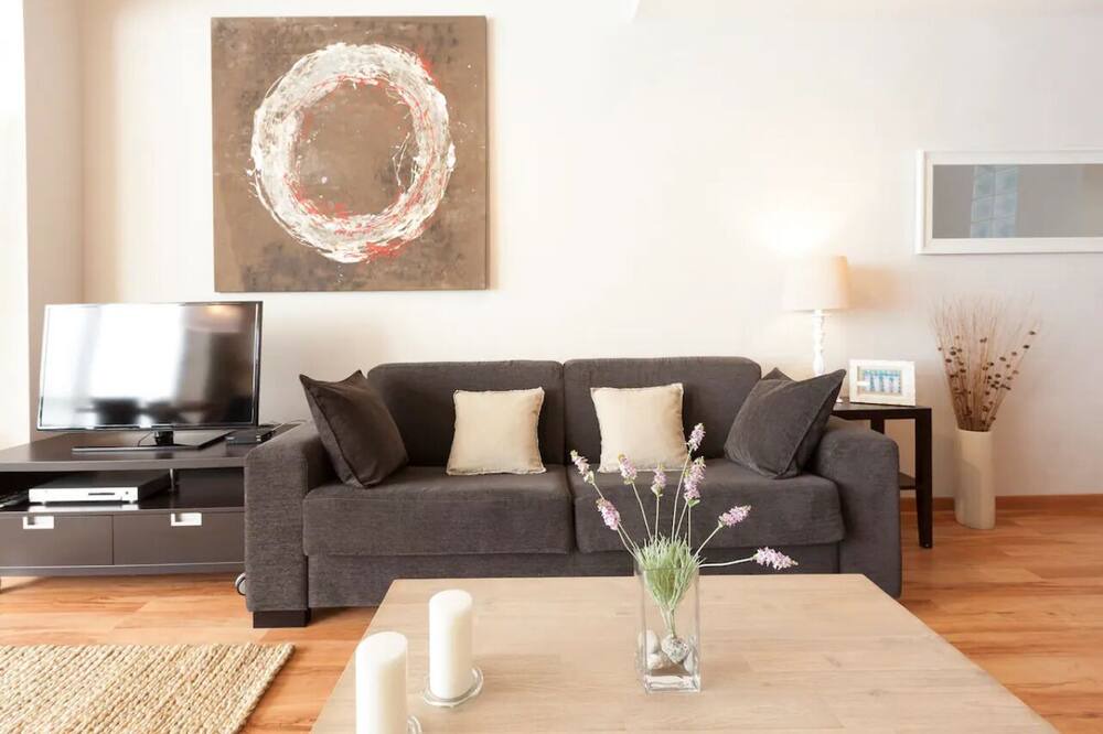 Photo of Livingroom in Bordeaux Golden Triangle