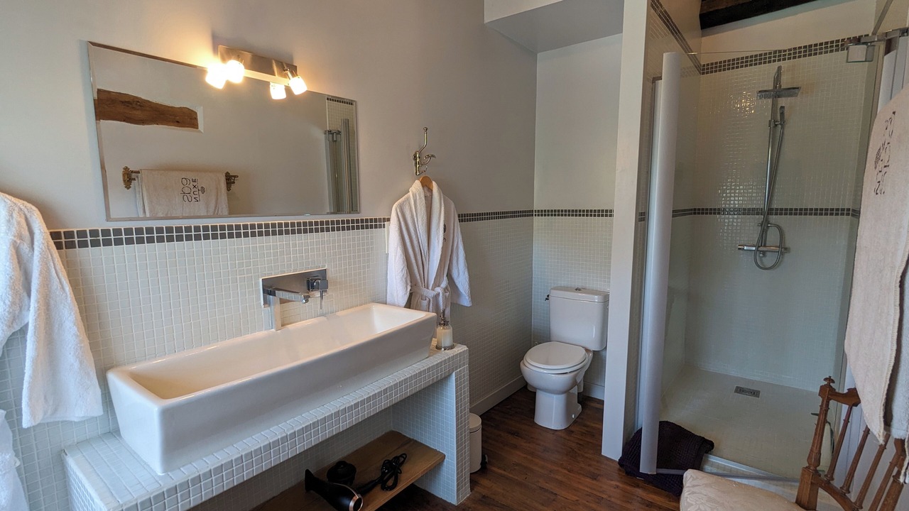 Photo of Bathroom in Montbron