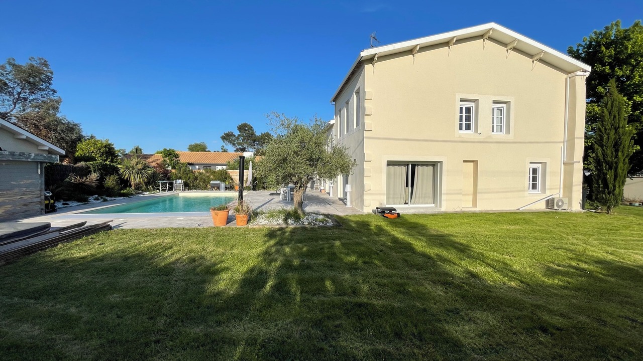 Photo of Outdoor in Ludon-Medoc