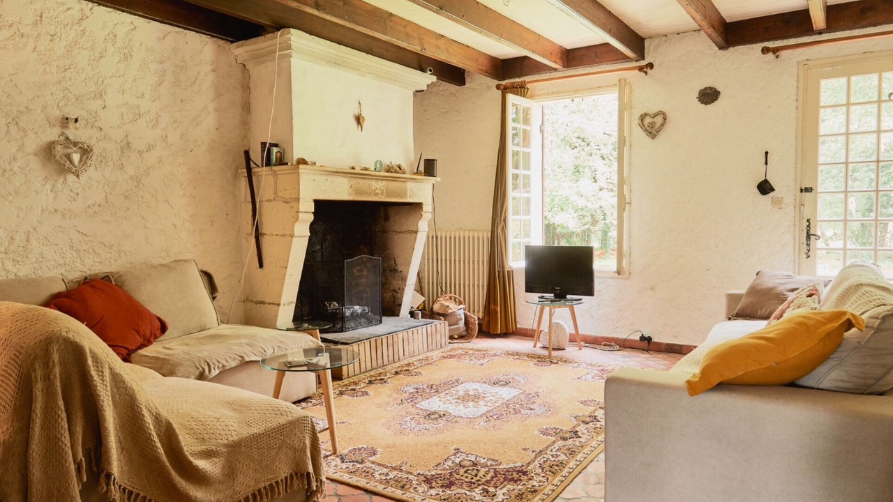 Photo of Livingroom in Eygurande-et-Gardedeuil