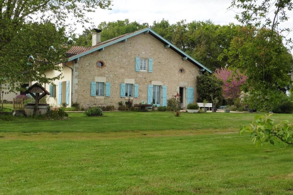 Photo of Outdoor in Angoume