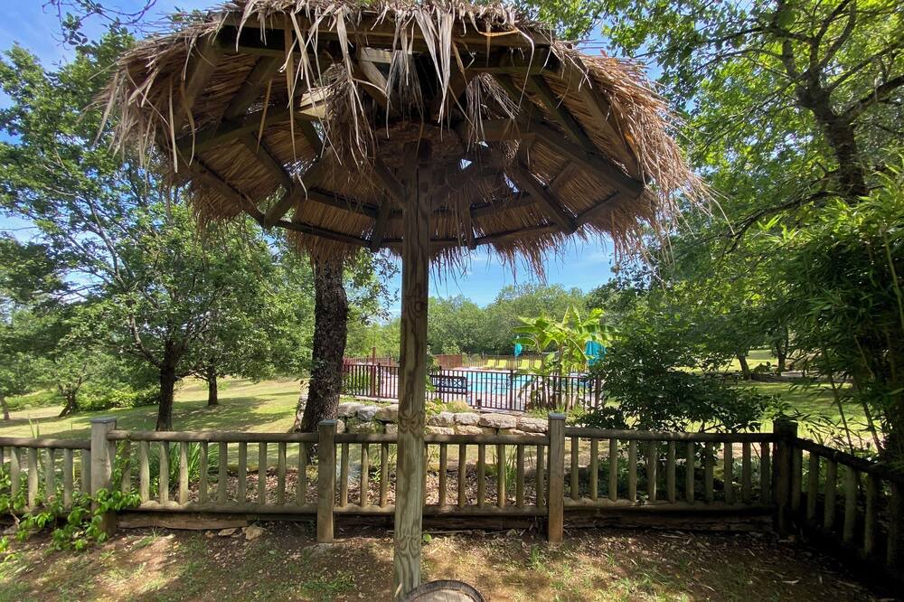 Photo of Outdoor in Saint-Amand-de-Coly