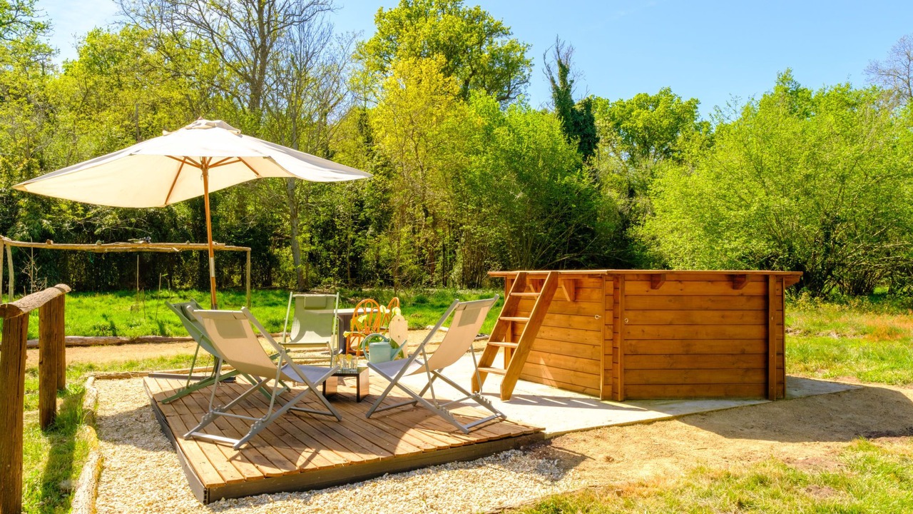 Photo of Outdoor in Luglon