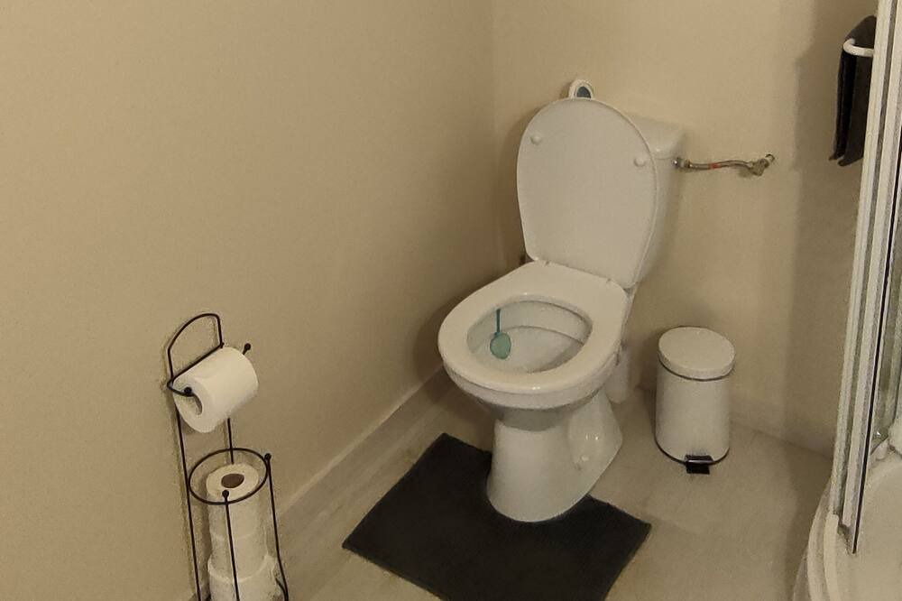 Photo of Bathroom in La Creche