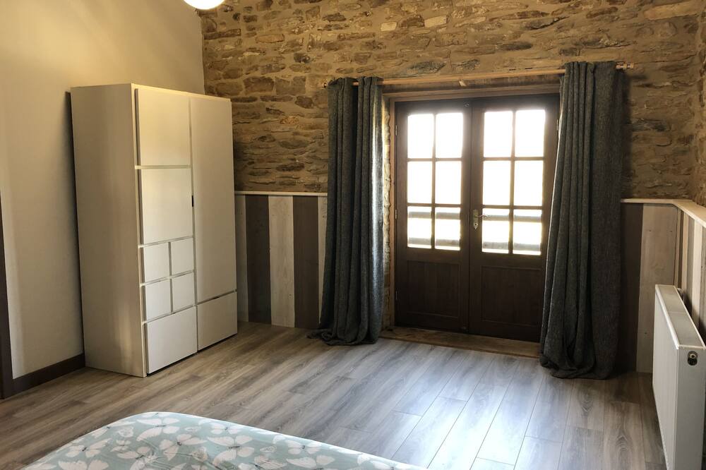 Photo of Bedroom in Mialet