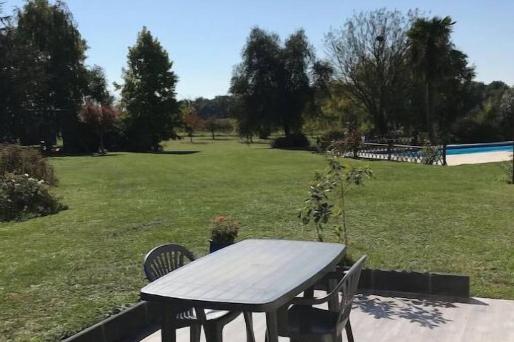 Photo of Outdoor in Faleyras
