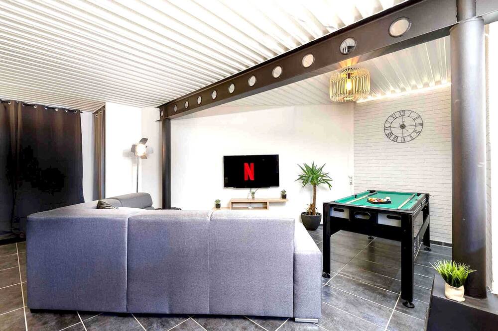 Photo of Livingroom in Begles