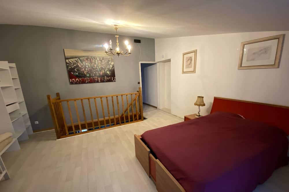Photo of Bedroom in Savigne