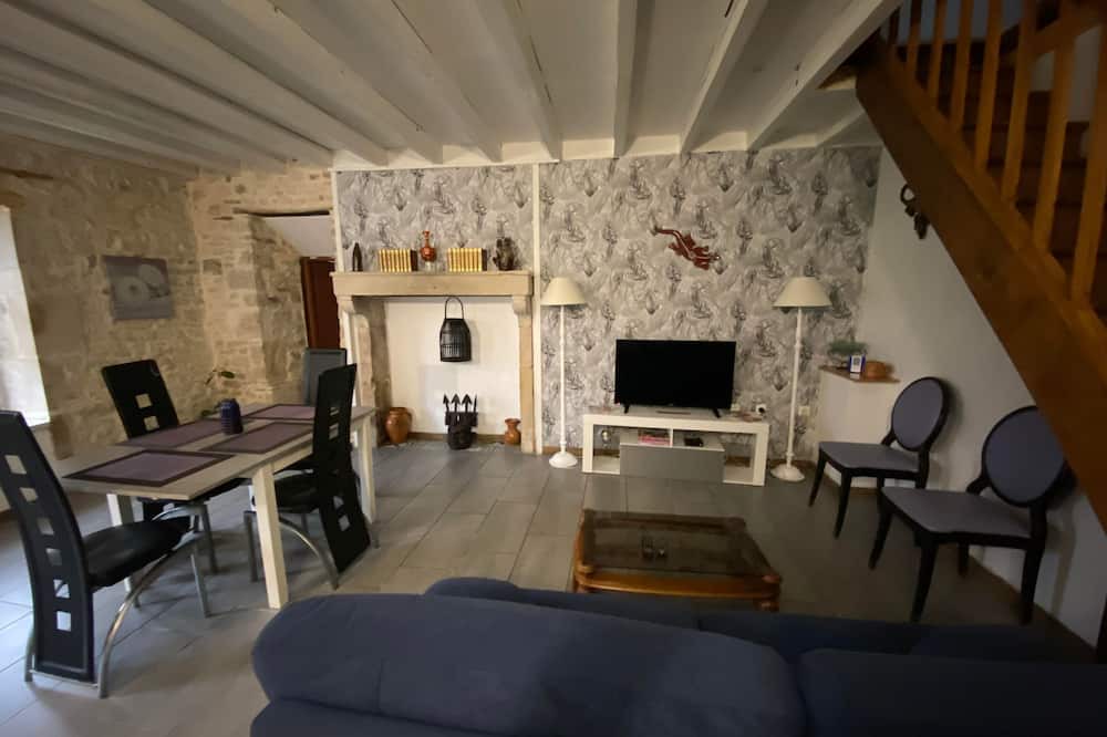 Photo of Livingroom in Savigne