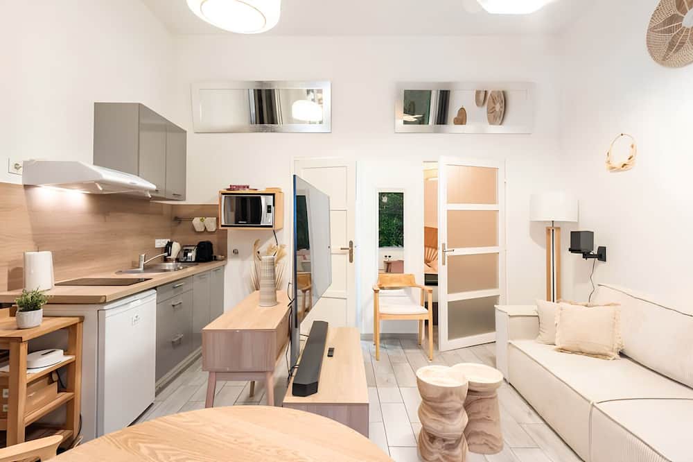 Photo of Kitchen in Chartrons