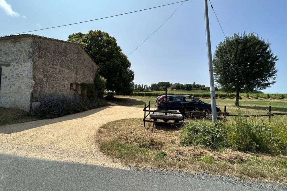 Photo of Outdoor in Puyguilhem