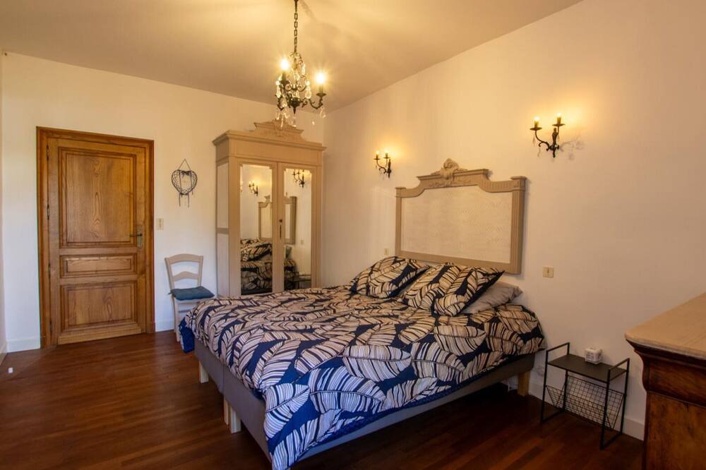 Photo of Bedroom in Eyzerac