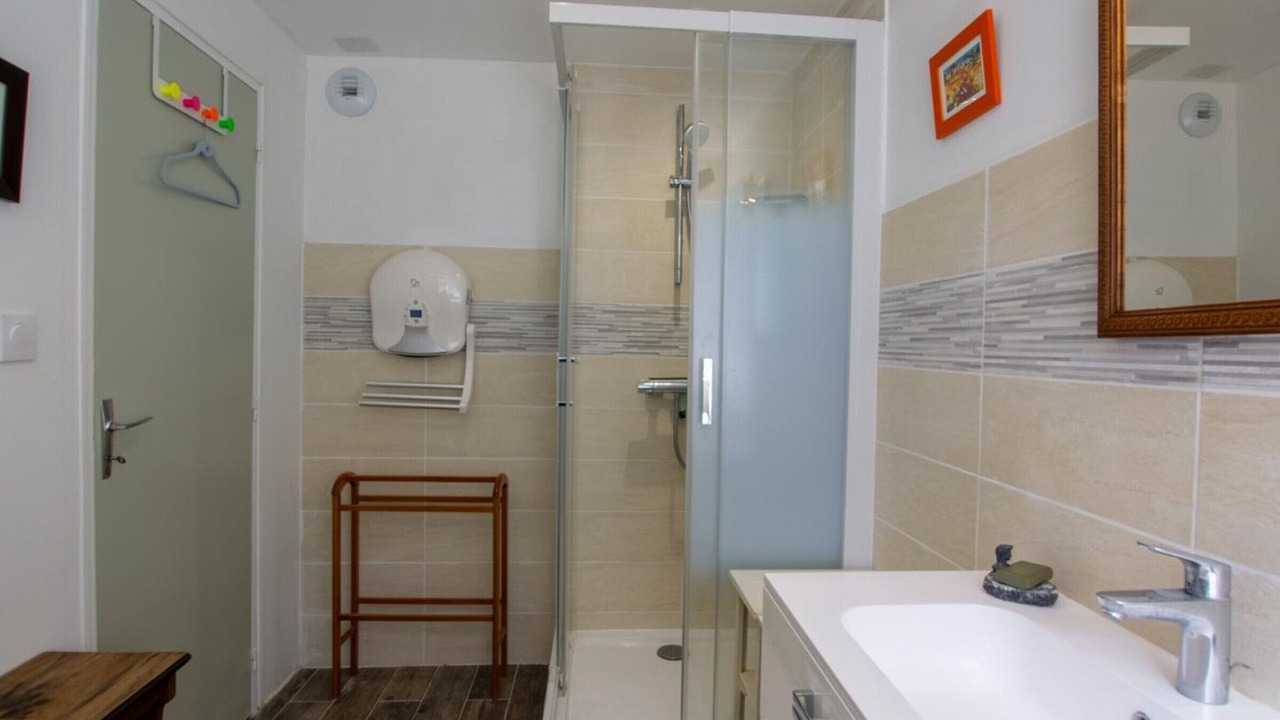 Photo of Bathroom in La Chapelle-Aubareil