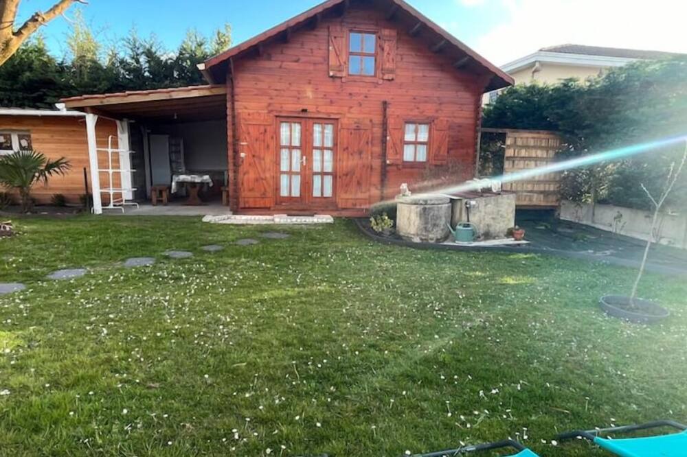Photo of Outdoor in Villenave-d'Ornon