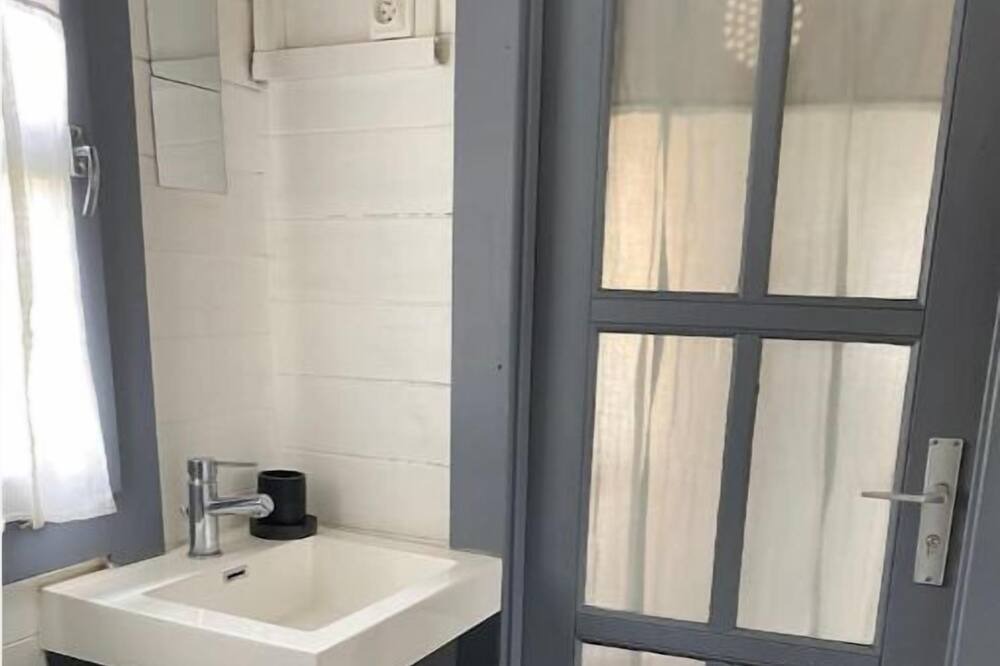 Photo of Bathroom in Villenave-d'Ornon