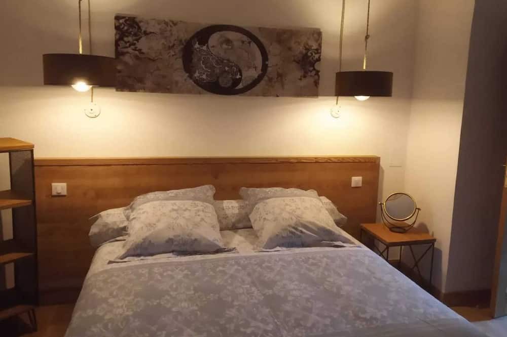 Photo of Bedroom in Courthezon