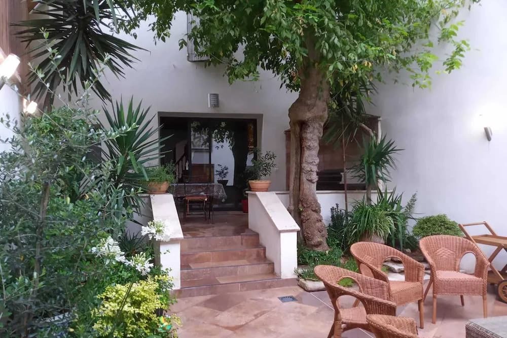 Photo of Outdoor in Courthezon