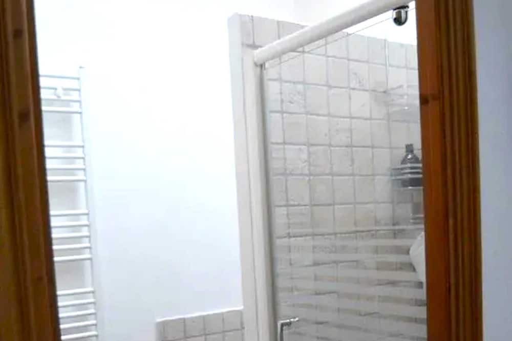 Photo of Bathroom in Courthezon