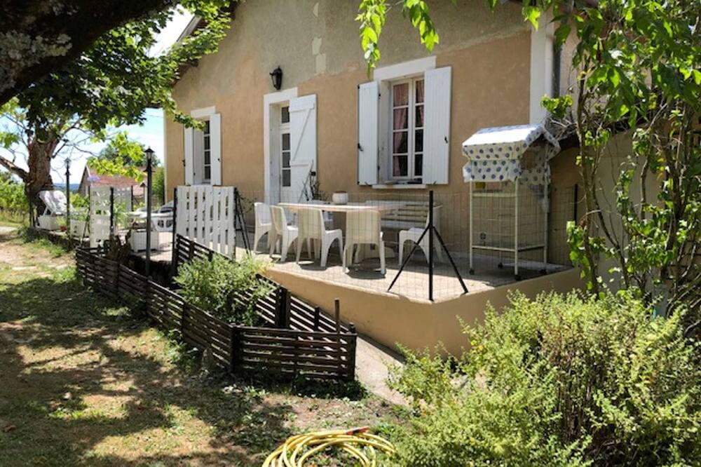 Photo of Outdoor in Sainte-Croix-Du-Mont
