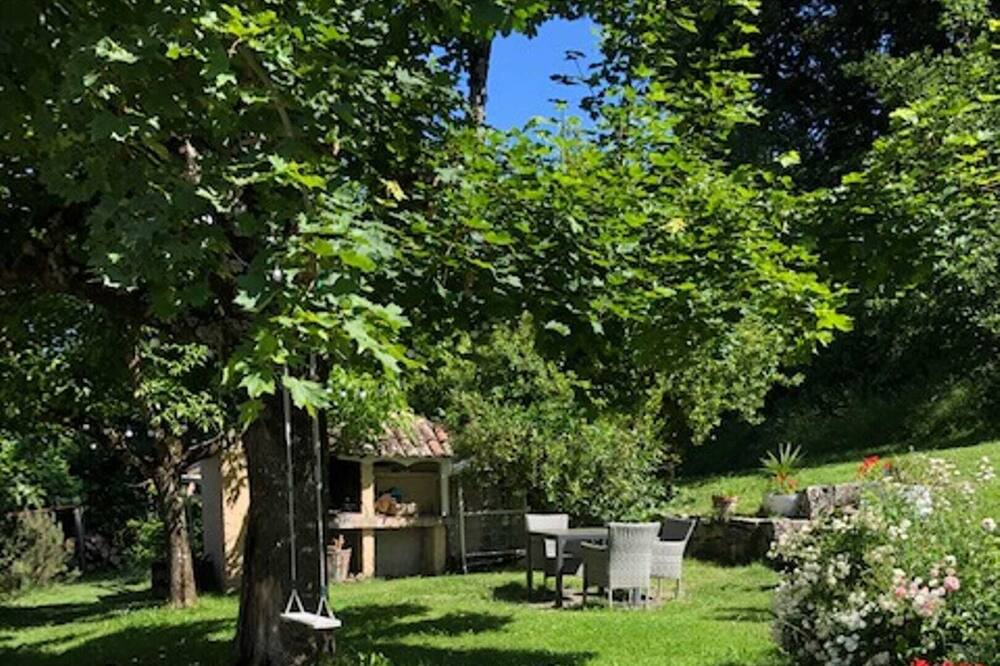 Photo of Outdoor in Sainte-Croix-Du-Mont