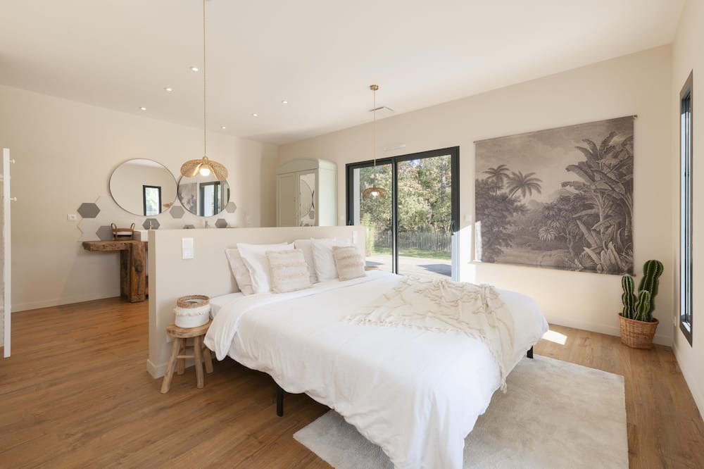 Photo of Bedroom in Canenx-et-Reaut