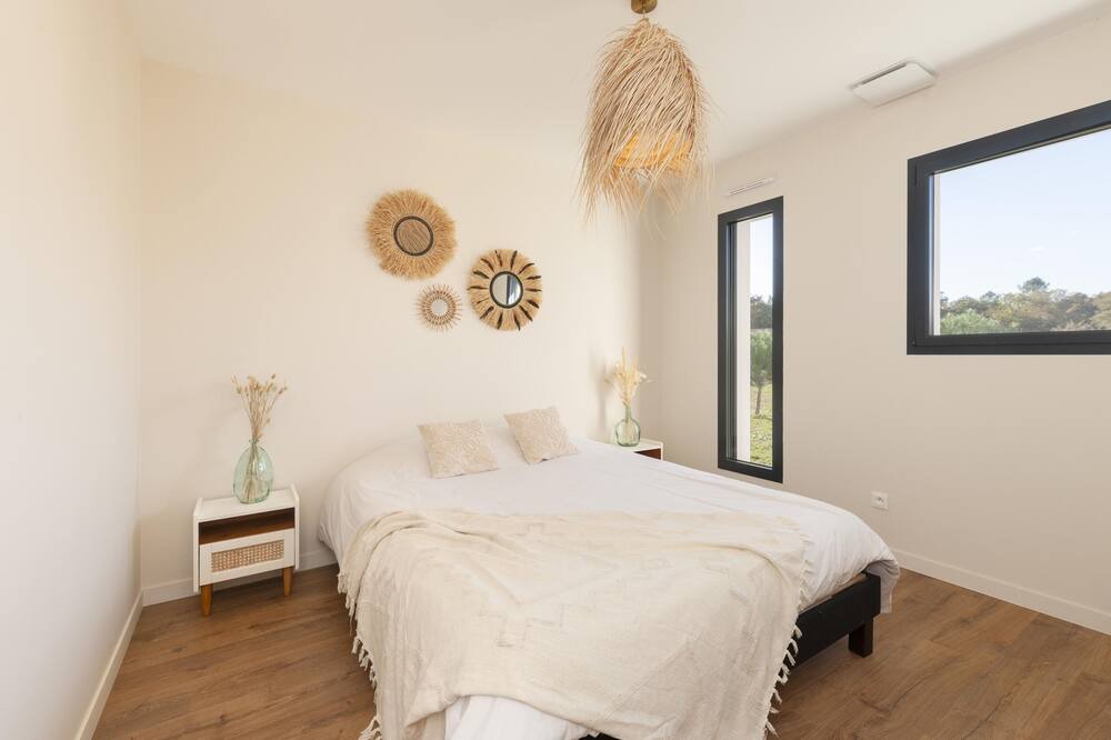 Photo of Bedroom in Canenx-et-Reaut