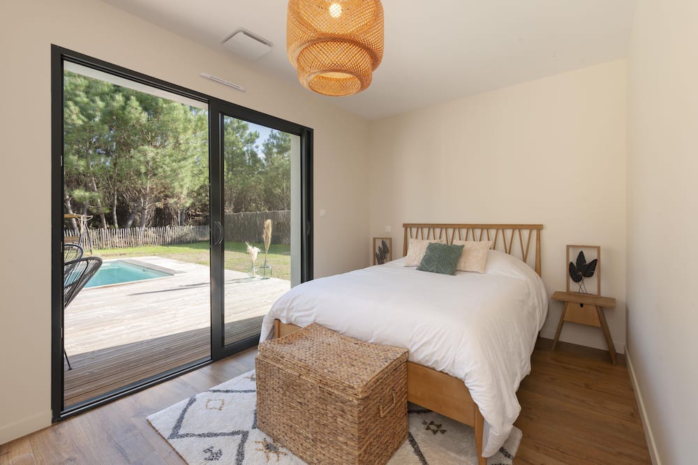 Photo of Bedroom in Canenx-et-Reaut