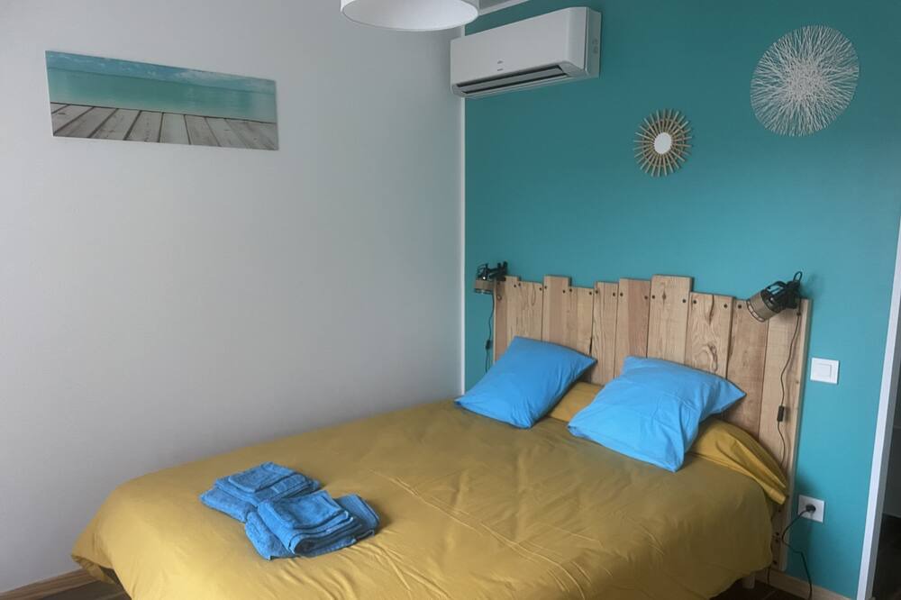 Photo of Bedroom in Saint-Cybranet