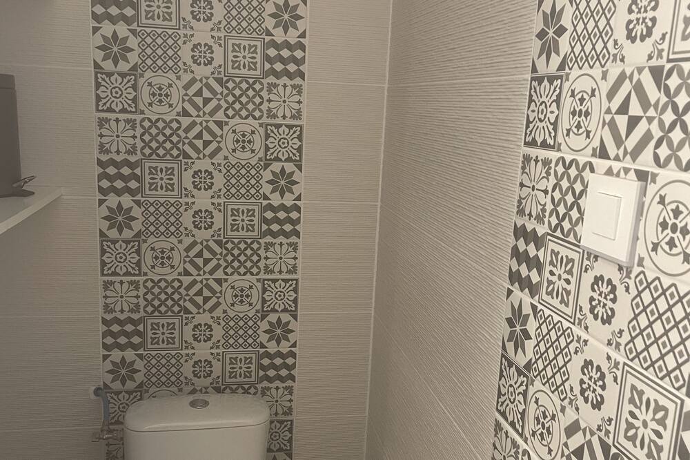 Photo of Bathroom in Saint-Cybranet